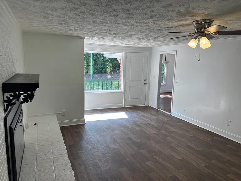 1656 Zinnia Ct — Photo 17