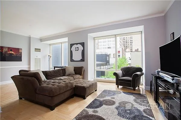 Rented by (Legacy) Elegran | media 18