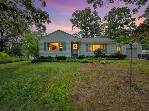 54 Colbert St, Leominster, MA 01453