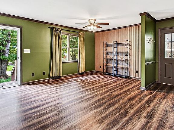 2nd image of 4918 Kaysboro Dr