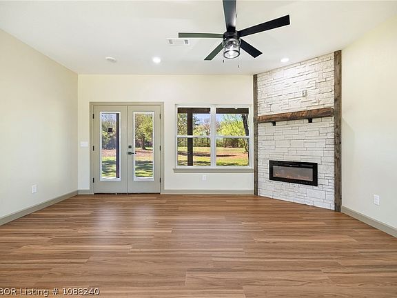 4th image of 4215 Lamb Rd