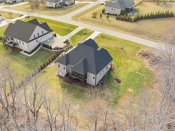 3rd image of 6374 Gumwood Rd