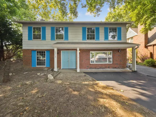 1016 Hansom Dr, Saint Louis, MO 63137