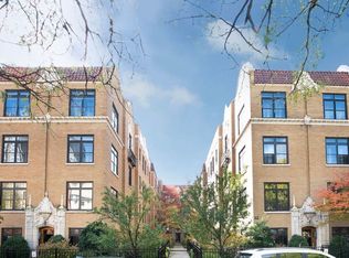 543 W Roscoe St APT 3N, Chicago, IL 60657