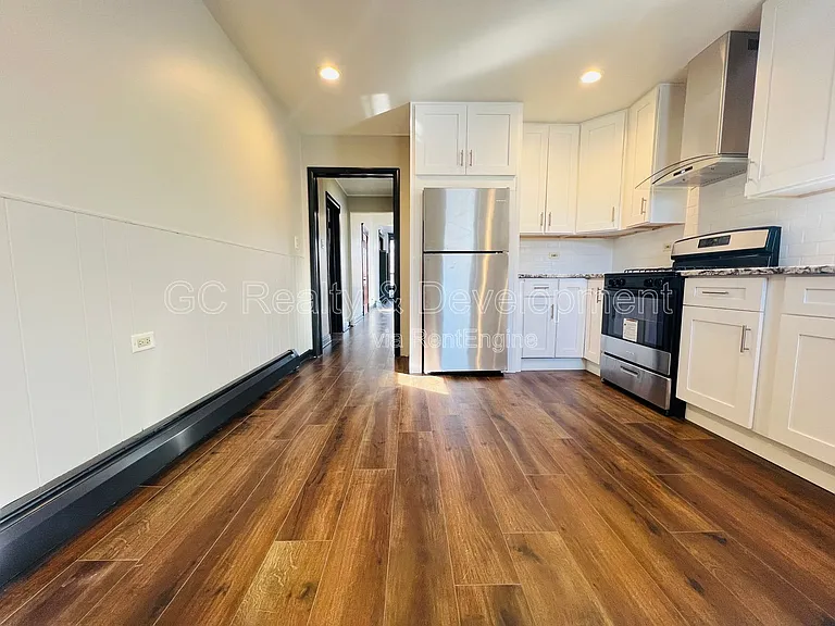 3408 N Greenview Ave #2 — Photo 7
