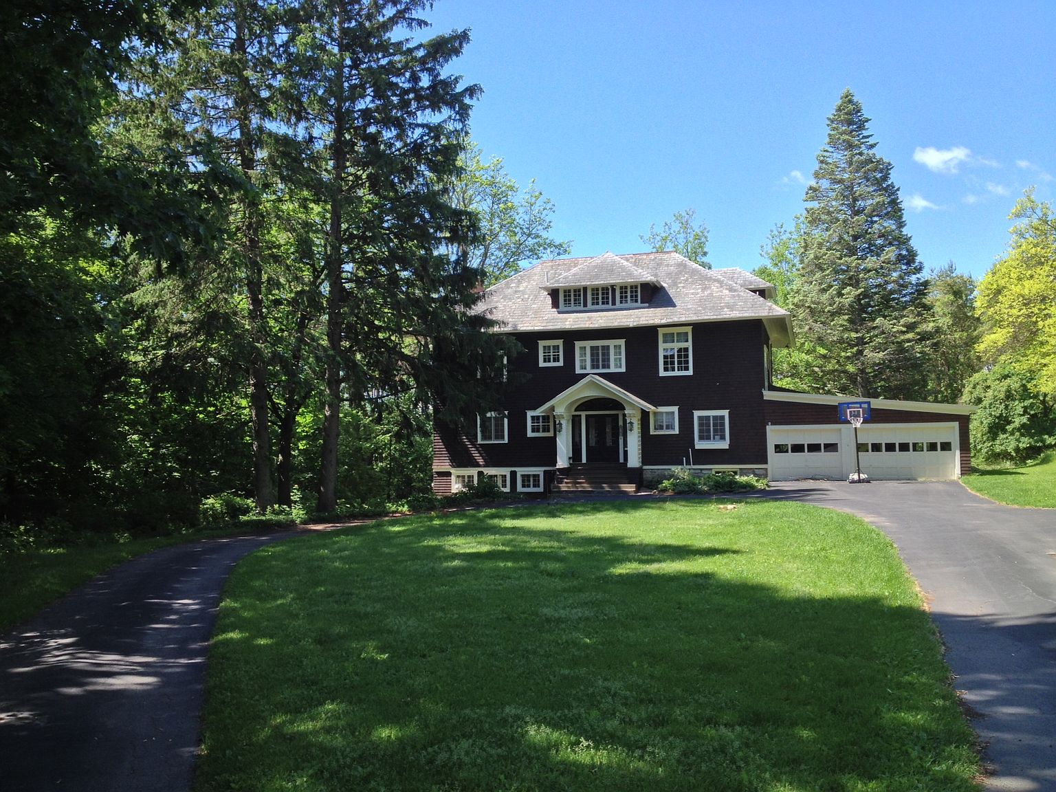 8 Henrietta Blvd, Amsterdam, NY 12010 Zillow