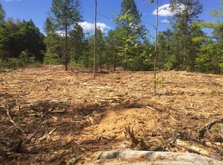 18 Gardiner Rd, Whitefield, ME 04353