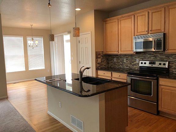 5th image of 3809 Eclipse Ln