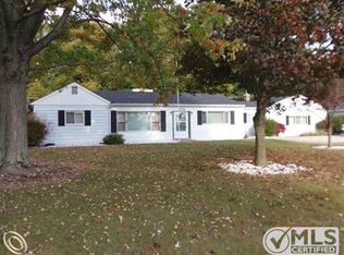 874 Angle Rd, Lapeer, MI 48446