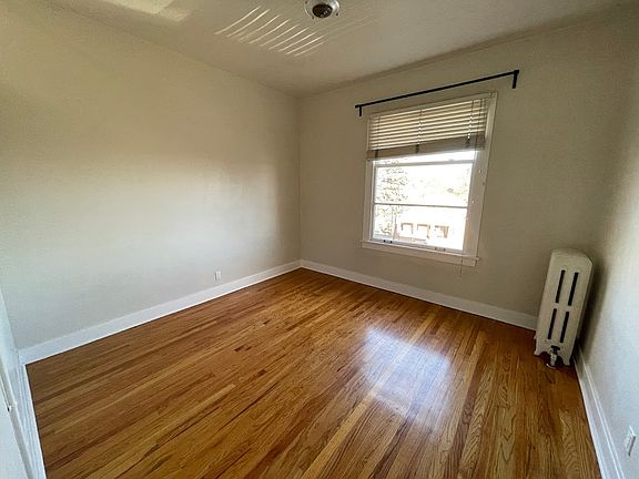5th image of 2331 Broadway St APT 2A