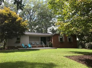 700 Mourning Dove Ln, Seneca, SC 29678