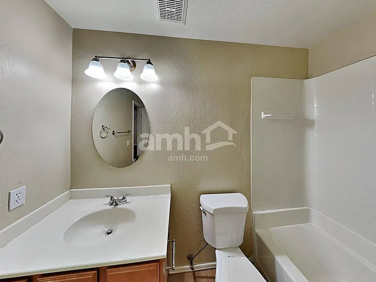 1410 E Mineral Rd — Photo 17