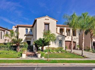 815 W Heritage Oak Ct, Altadena, CA 91001