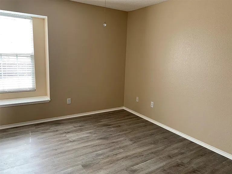 9512 George Bush Dr — Photo 9