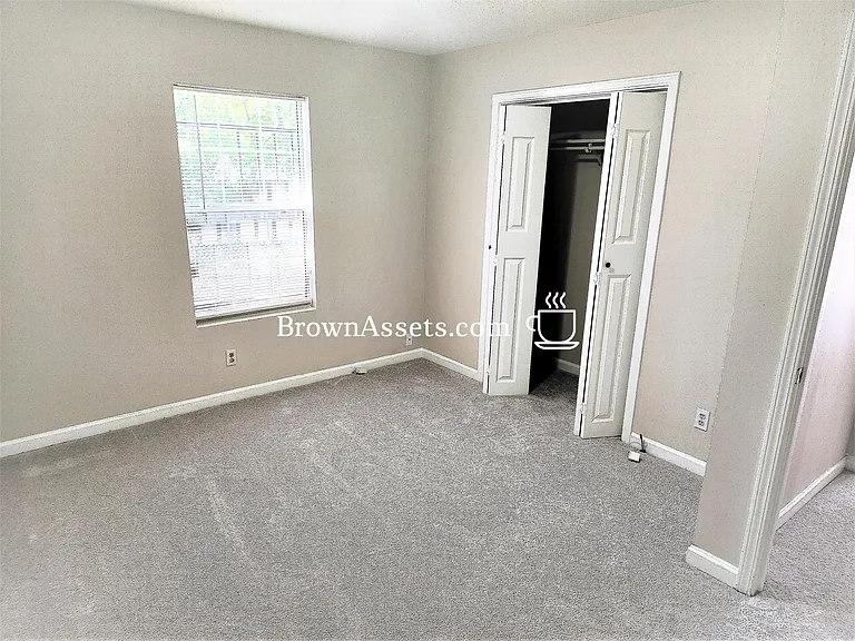 2722 B M Montgomery St — Photo 23