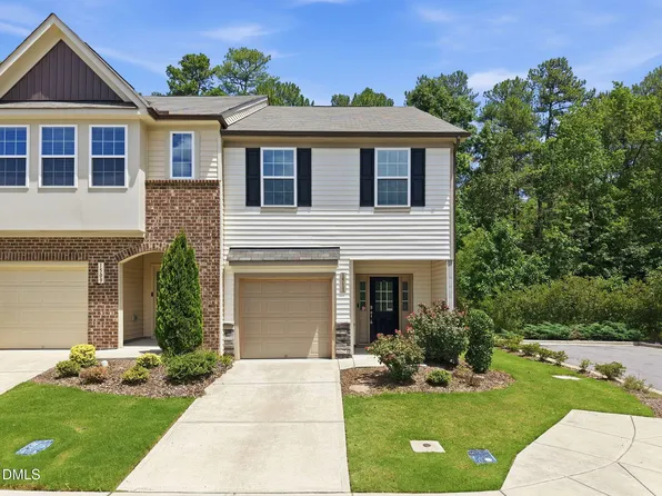 1511 Scholar Dr, Durham, NC 27703