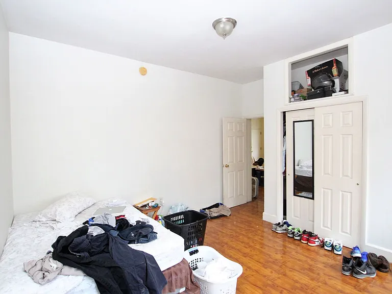 1633 S 6th St #2 — Photo 4