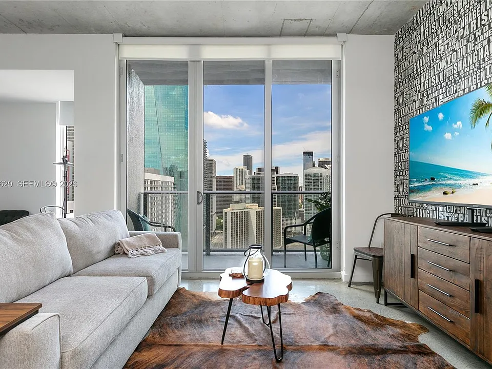 151 SE 1st St #3103