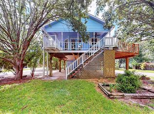 623 Clear Lake Rd, Clear Lake Shores, TX 77565