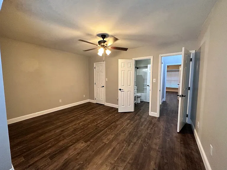 2335 Brookview Ct — Photo 16