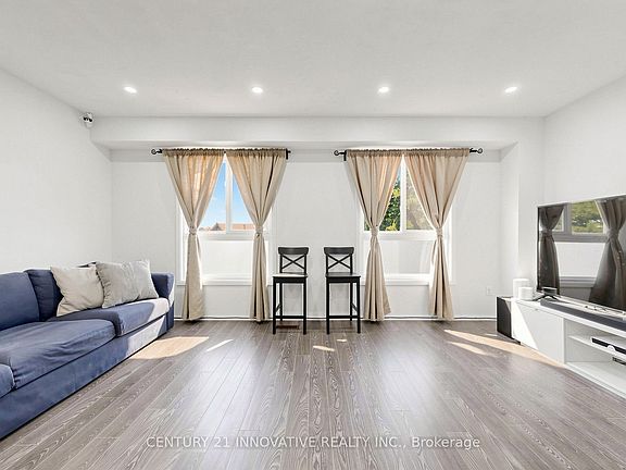 4th image of 33 Dundalk Dr #19