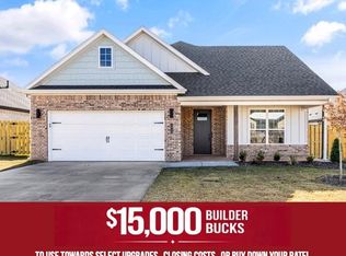 1913 Farmer St, Pea Ridge, AR 72751