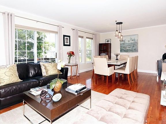 5th image of 229 Mallard Ct