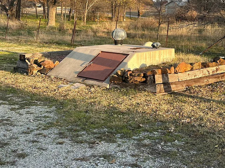 149 County Road 2630 — Photo 3