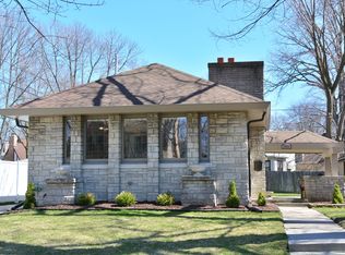 5464 N Danbury Rd, Whitefish Bay, WI 53217