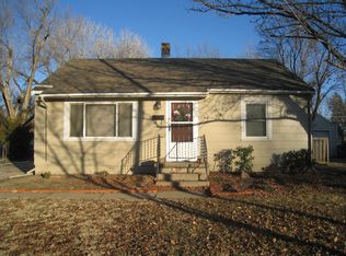 932 N Ridgewood Dr, Wichita, KS 67208