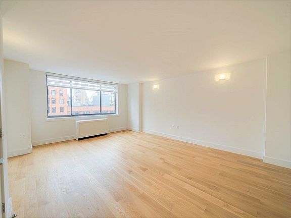5th image of 250 W 19th St APT 14L