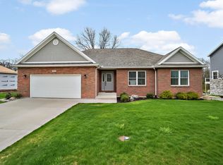 1155 Winter Ridge Dr, Sidney, OH 45365