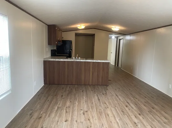 5607 Gwenda Lea St #37, San Antonio, TX 78242