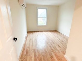 102 4th St #3F, Troy, NY 12180