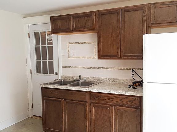 Updates kitchen