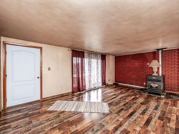 4th image of 685 Forest Hills Dr