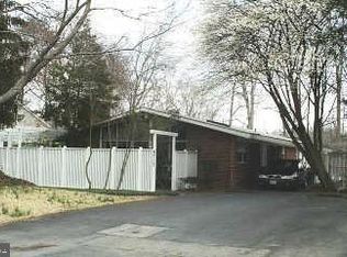 6717 Pine Dr, Columbia, MD 21046