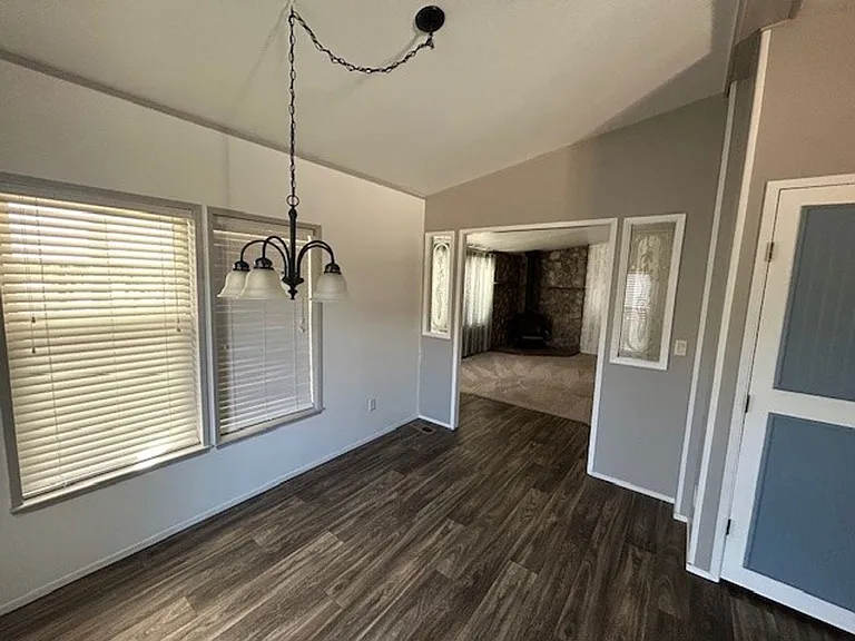 103 Silverbow Ct — Photo 11