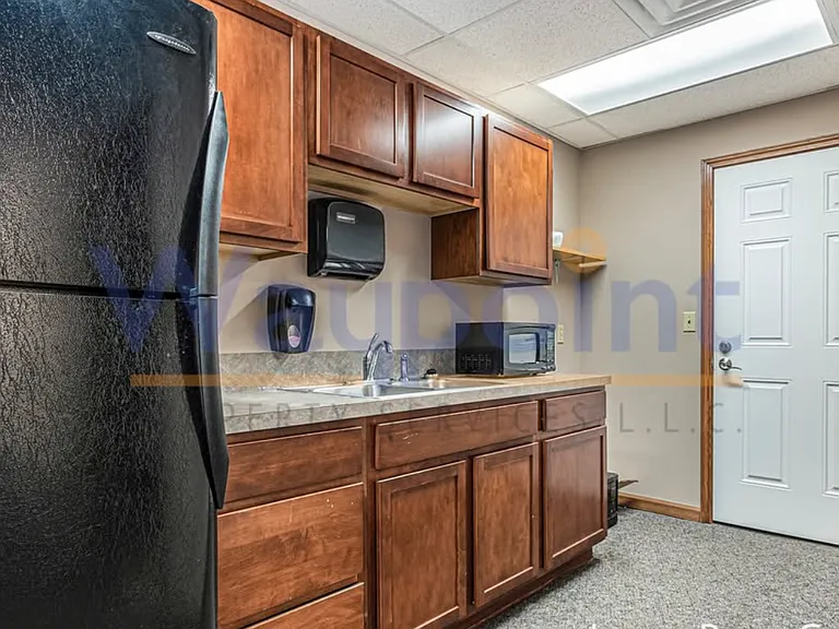 305 S Lafayette St #B — Photo 9