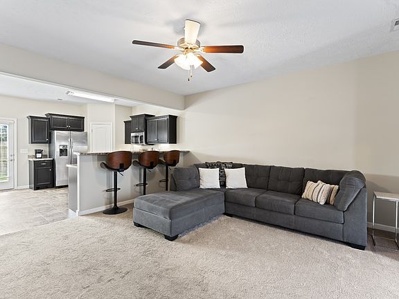 3rd image of 514 El Dorado Dr