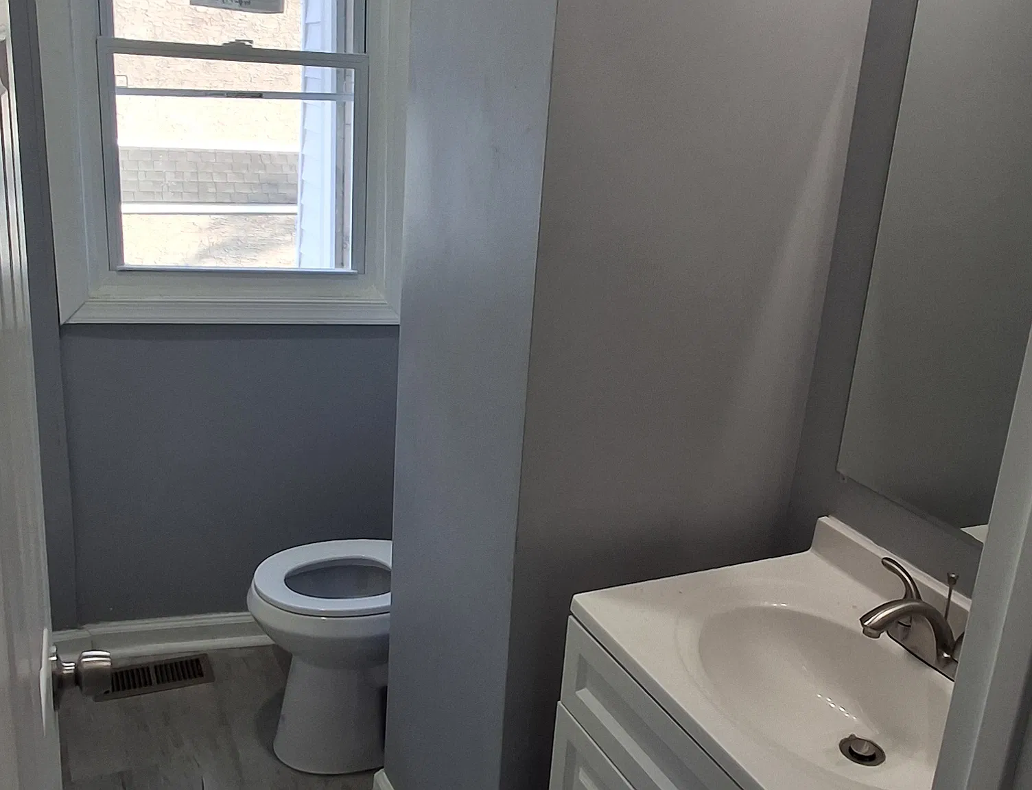 4 bed, 1522 sqft, $2,400 — Photo 1