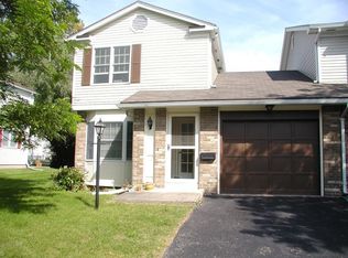 80 Frenchwoods Cir, Rochester, NY 14618