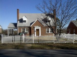 405 Rives Rd, Martinsville, VA 24112