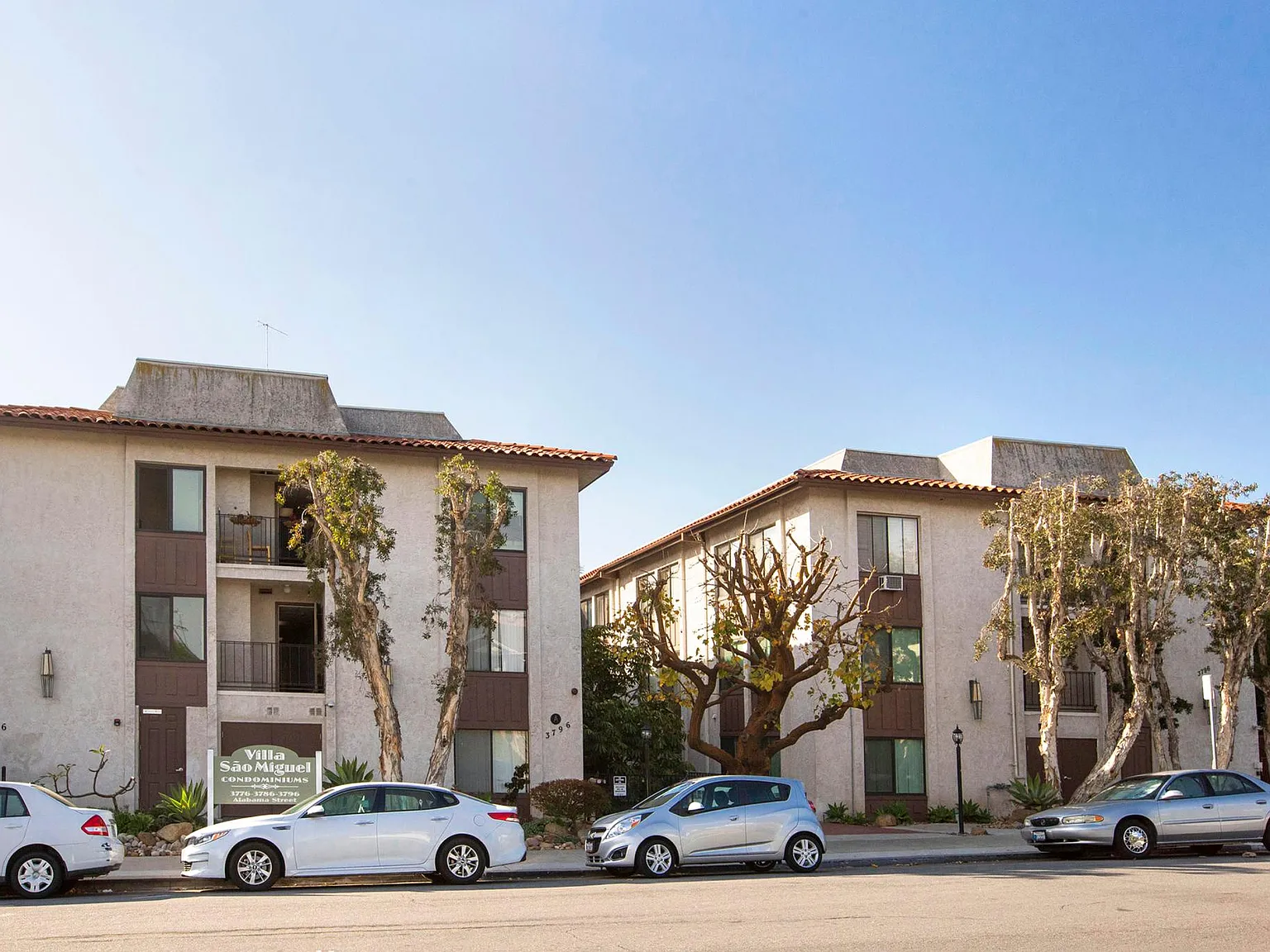 2 bed, 600 sqft, $1,725 — Photo 3