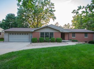 1417 Broadway St, Pella, IA 50219