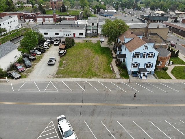 2nd image of 11 N Front St