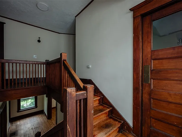 376 Barrington St — Photo 17