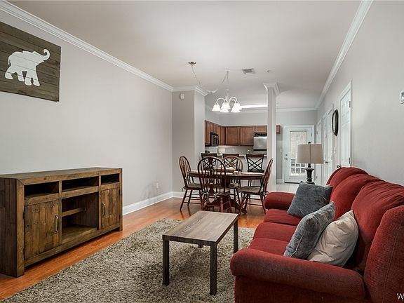 2nd image of 3218 Veterans Memorial Pkwy APT 815