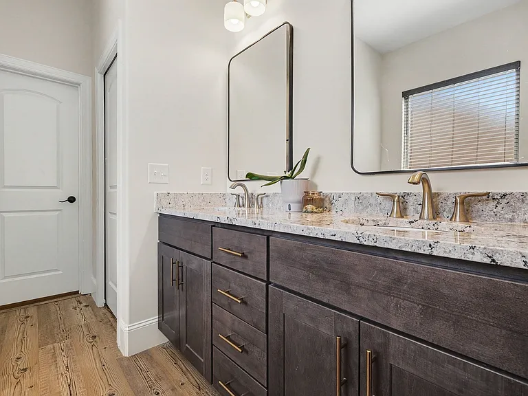 7102 Big Oak Ln — Photo 17