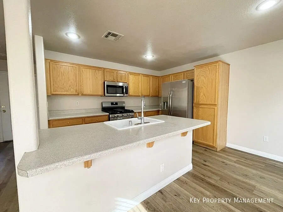 Spacious 2-Story Home with Loft & Main-Floor Bed in Southwest Las Vegas — Photo 3